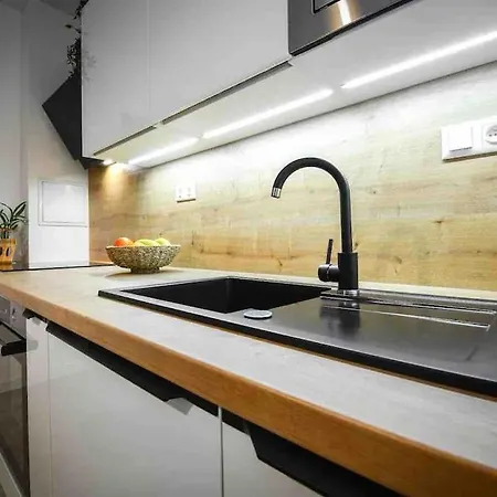 Apartman La Glace *